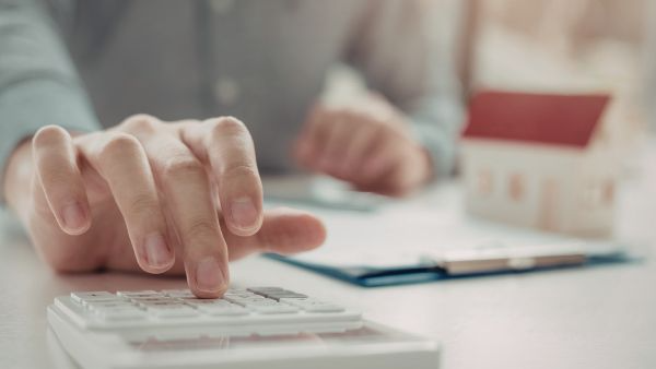 申込から入金までの手数料が無料か