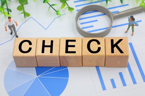 チェック