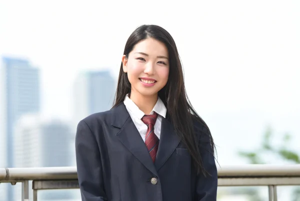 青森県の制服はどこで売るのが高い？