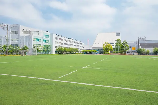 渋谷教育学園幕張中学校のグラウンド