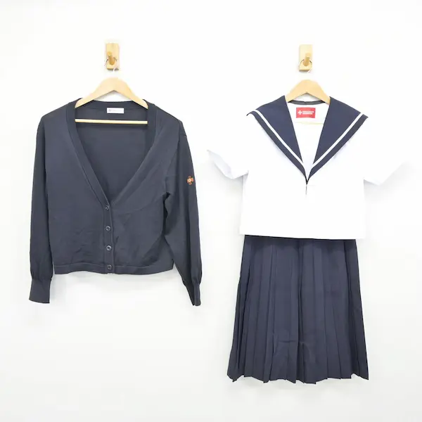 金城学院中学校 女子制服