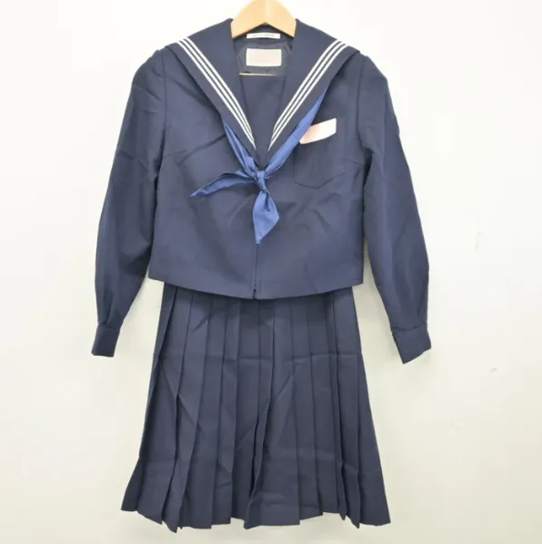 朝日中学校 女子制服