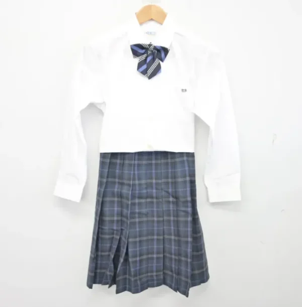 鳥取湖陵高等学校 女子制服