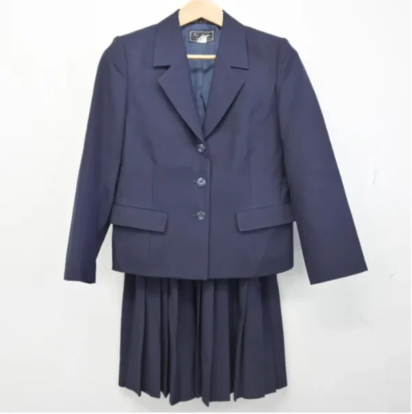 鳥取商業高等学校 女子制服