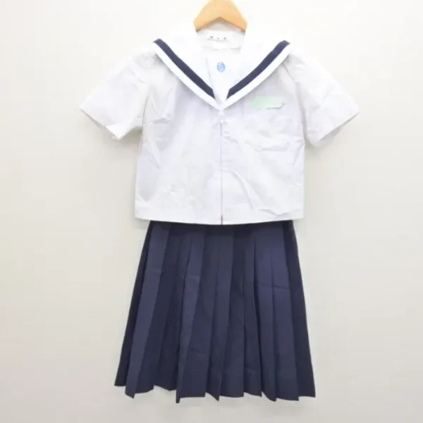 大分県 大在中学校 女子制服