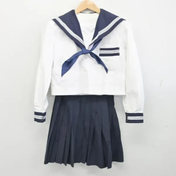 津和野高等学校 女子制服