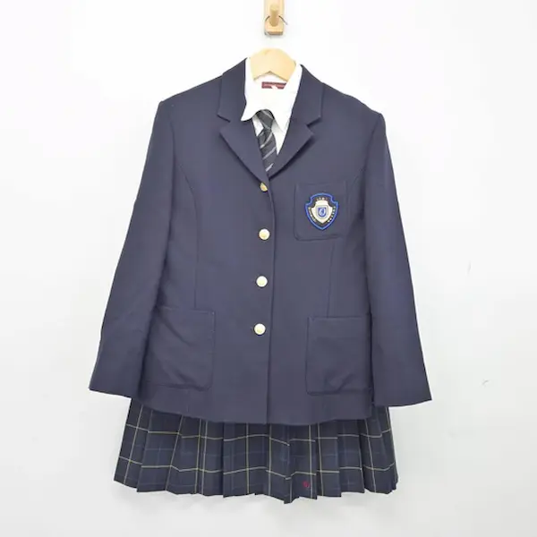 近江高等学校 女子制服