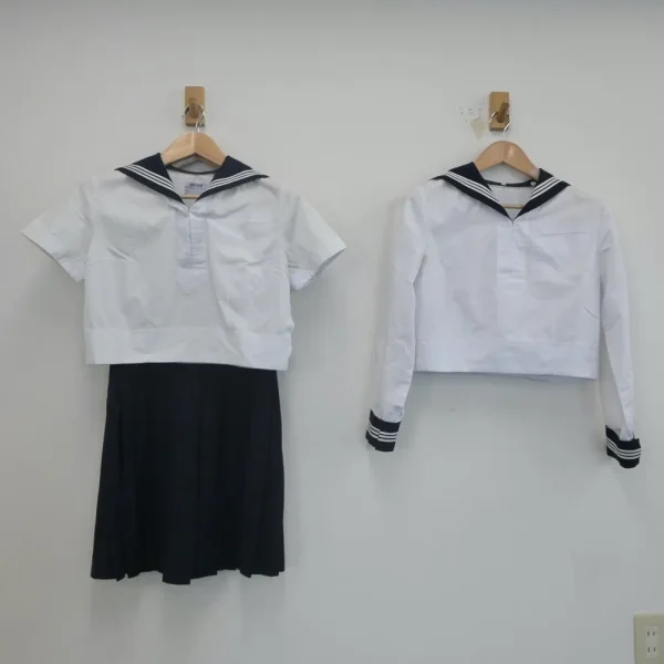 東京女学館の制服