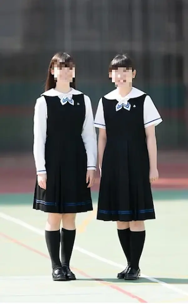 瀧野川女子学園高等学校の夏服