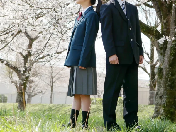 共愛学園高校の制服はいくらで売れる？査定シミュレーション