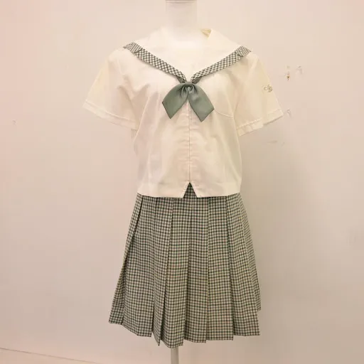 須賀川桐陽高等学校の夏服