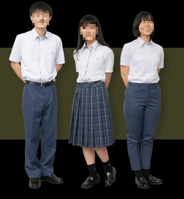 大阪国際高等学校の制服：半袖スタイル