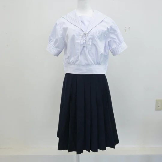 神戸山手女子高校の夏服