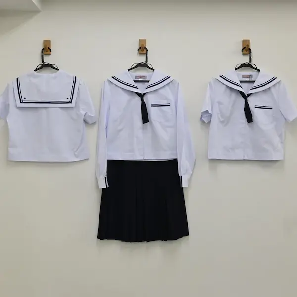 浜松市立丸塚中学校 女子制服