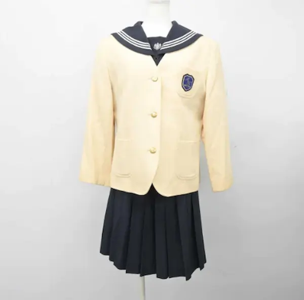 目白研心高等学校 女子制服