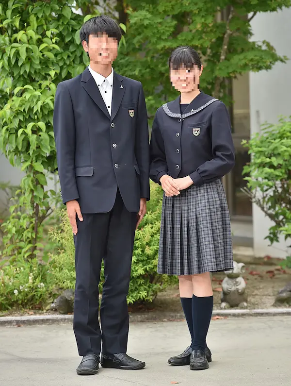 八女学院高校】中古学生服・制服買取。制服を高く売るポイントと注意点 