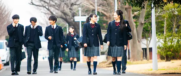 日本大学習志野高校の制服