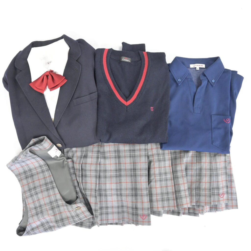 愛知県私立名古屋経済大学付属高蔵高校の制服を買取しました｜