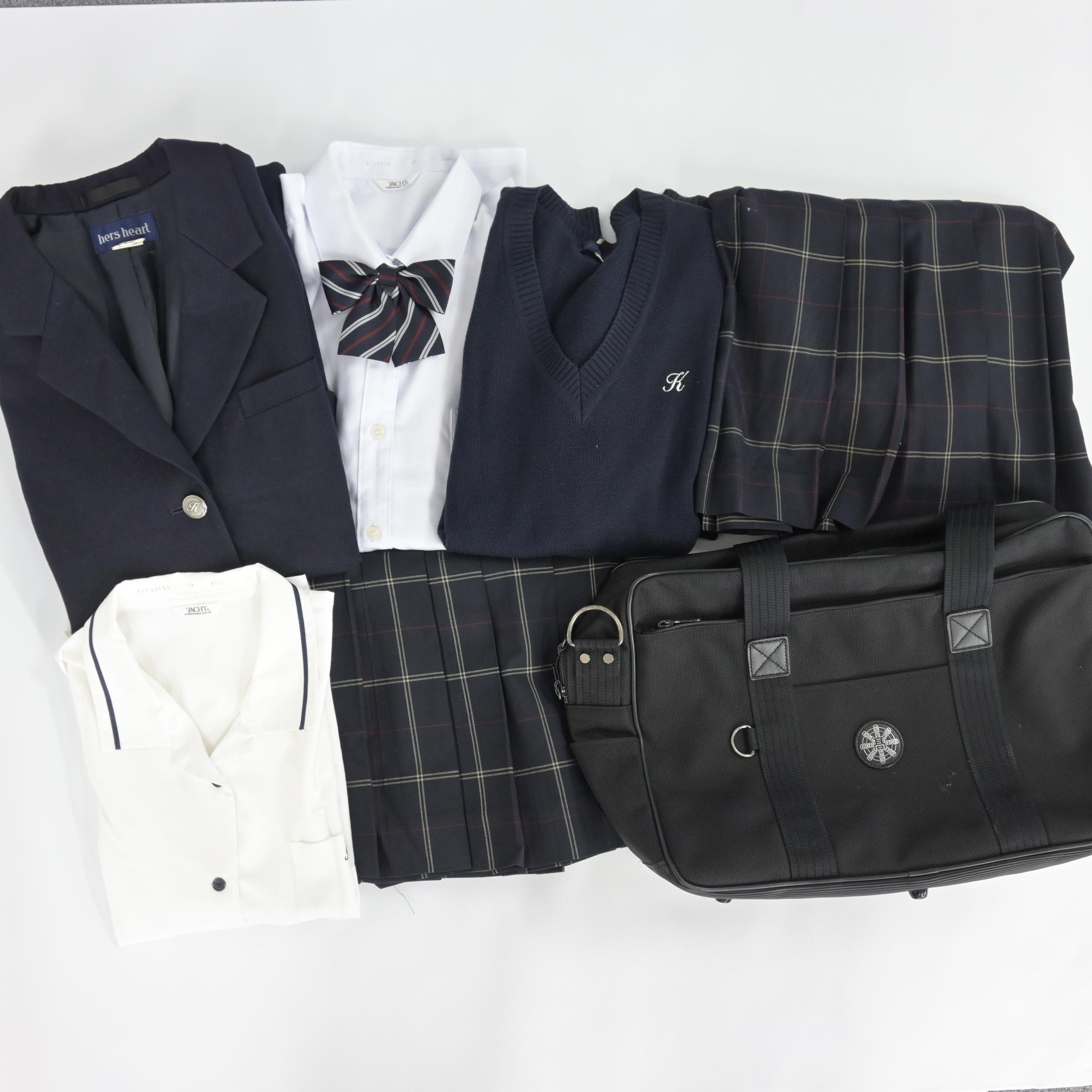 東京都私立駒澤大学高校の制服を買取しました｜制服買取ラミパス【公式】