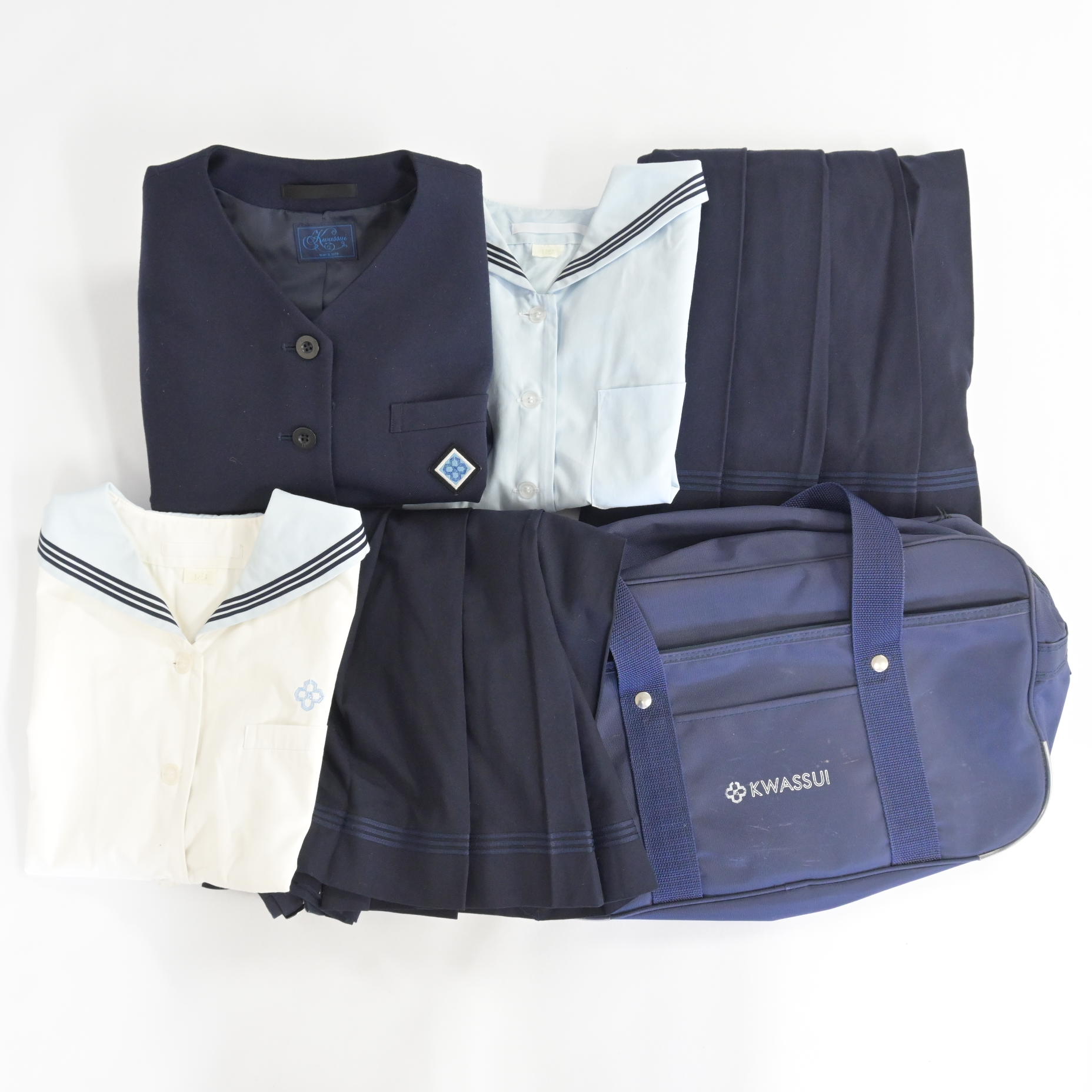 長崎県私立活水高校の制服を買取しました｜制服買取ラミパス【公式】