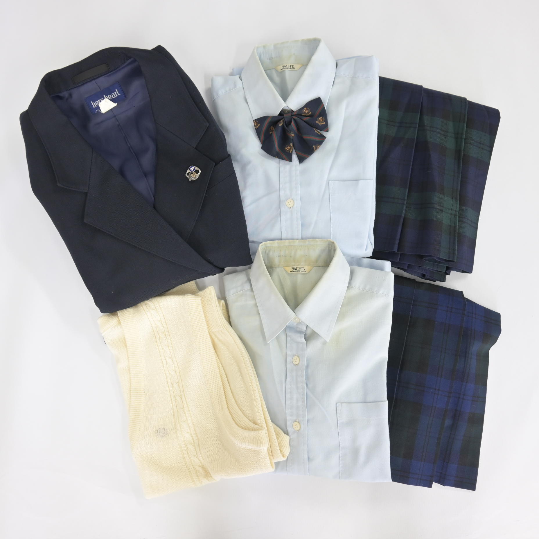 千葉県私立千葉敬愛高校の制服を買取しました｜制服買取ラミパス【公式】