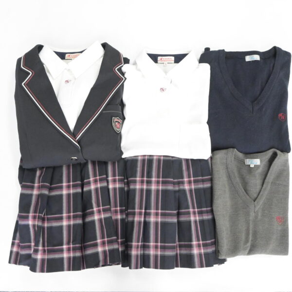 大阪府大東市立南郷中学校の制服