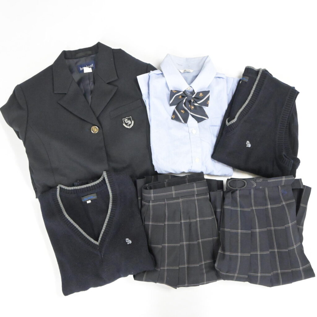 お買い得! 県立高萩フレックス高等学校学生服。約一ヶ月使用 【公式通販】