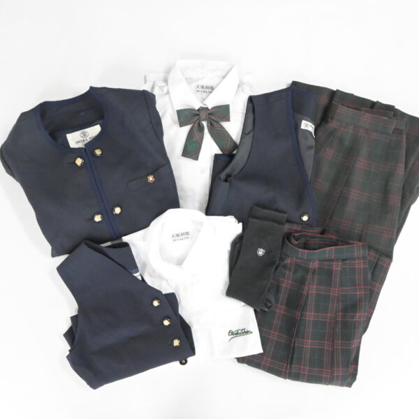 大阪府私立大阪桐蔭高等学校の制服