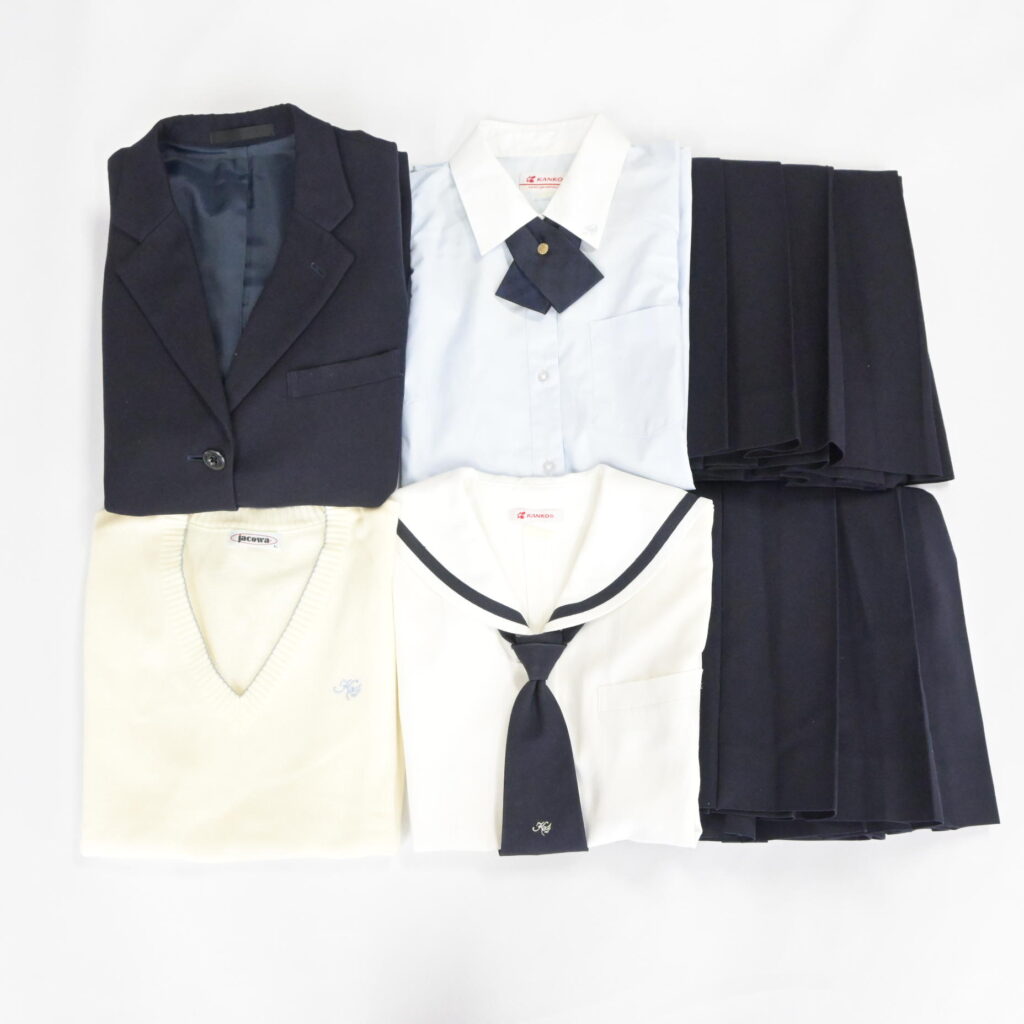 東京都私立東京家政大学附属女子高等学校の制服を買取しました アイキャッチ画像