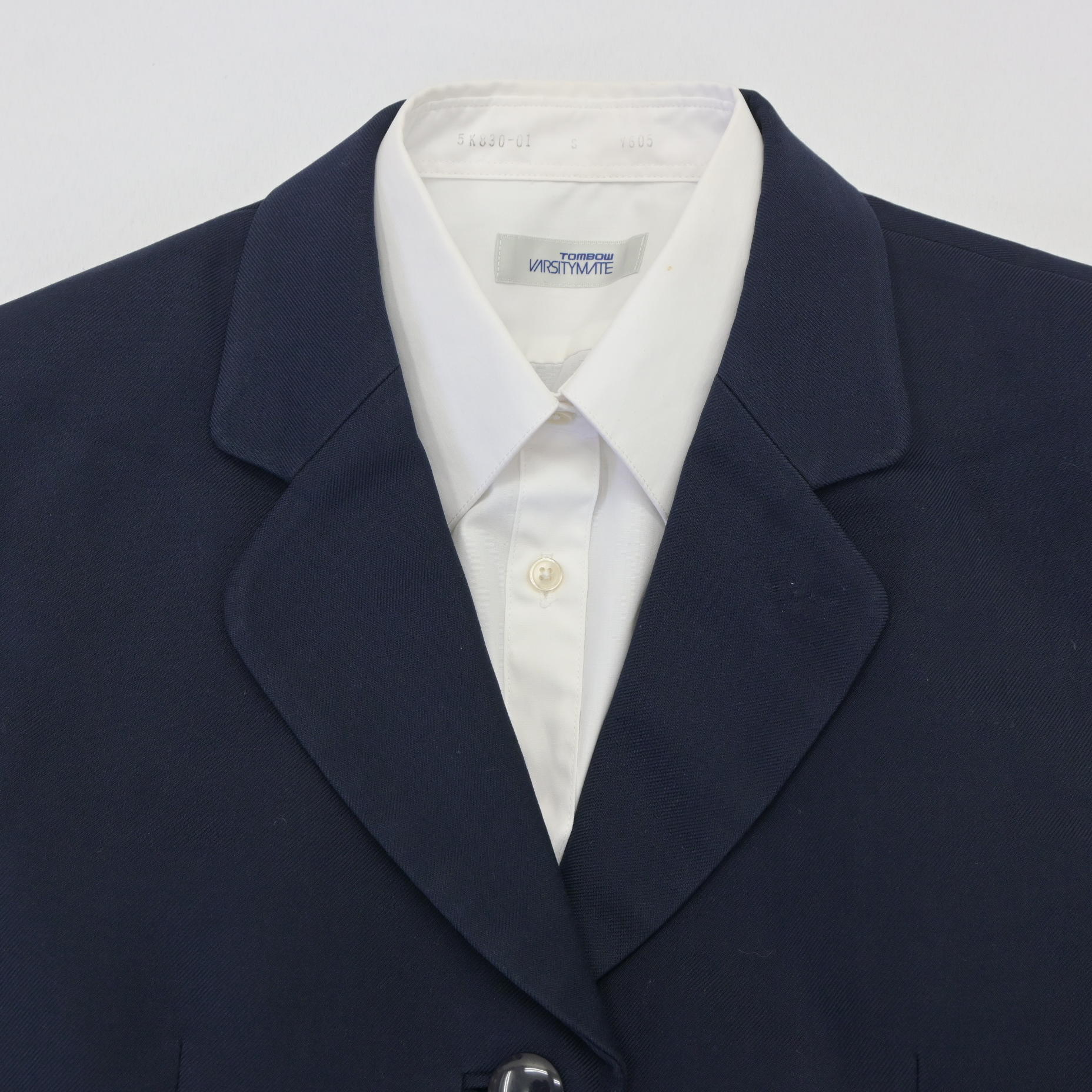 制服買取 査定に影響する例｜リボン・ネクタイなど付属品が欠品している制服