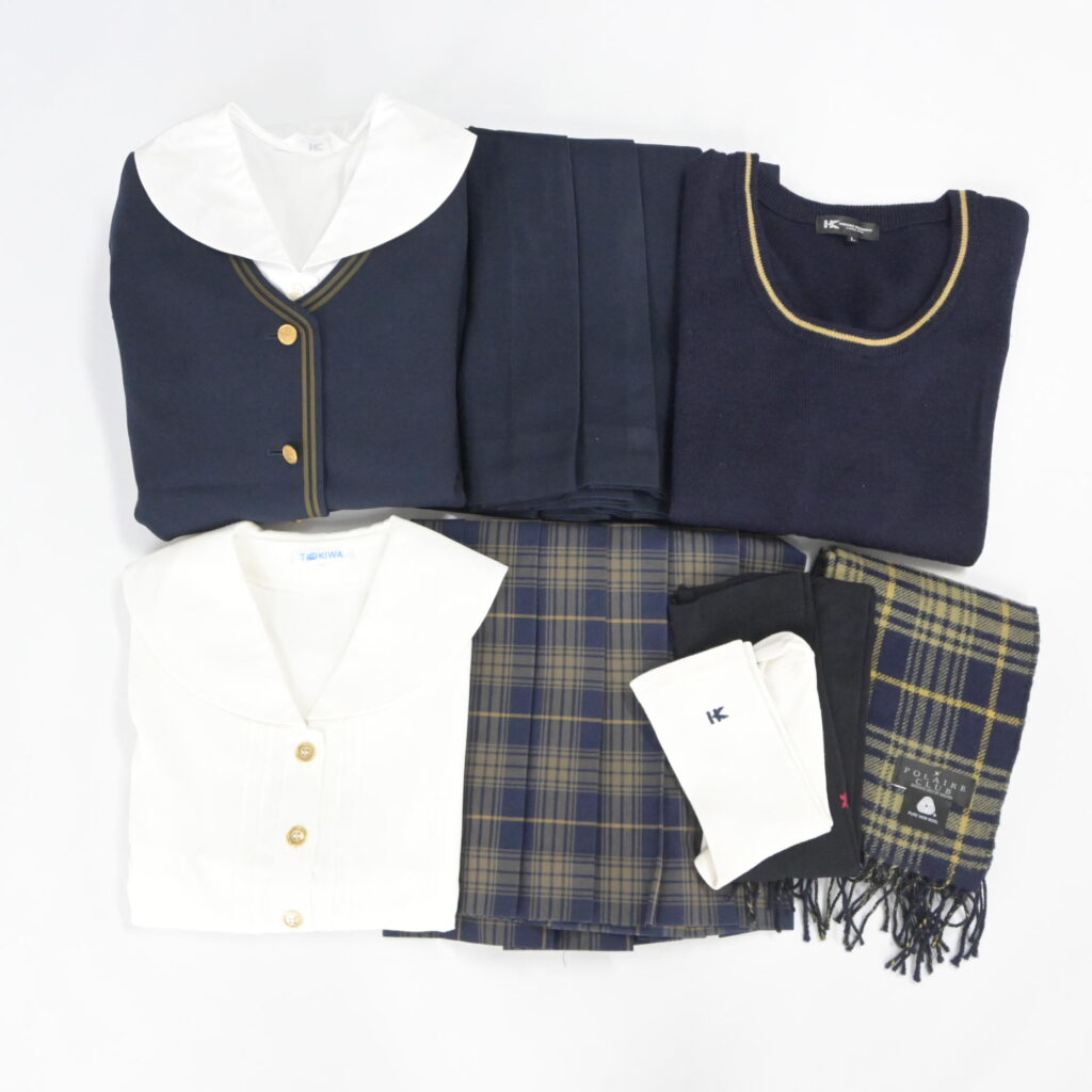大分東明高等学校の制服を買取しました アイキャッチ画像