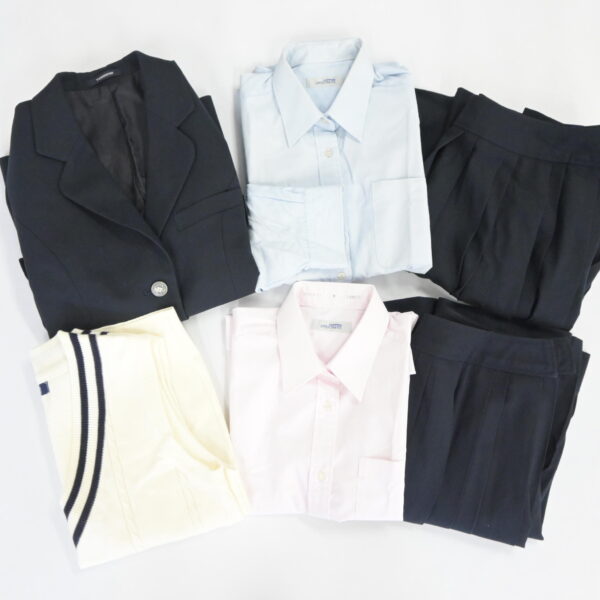 大阪府立吹田東高校の制服