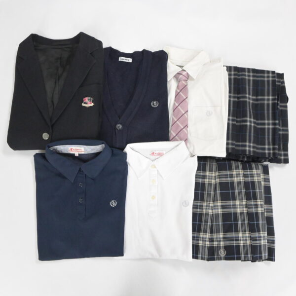 東京都私立目黒日本大学高校の制服を買取しました。