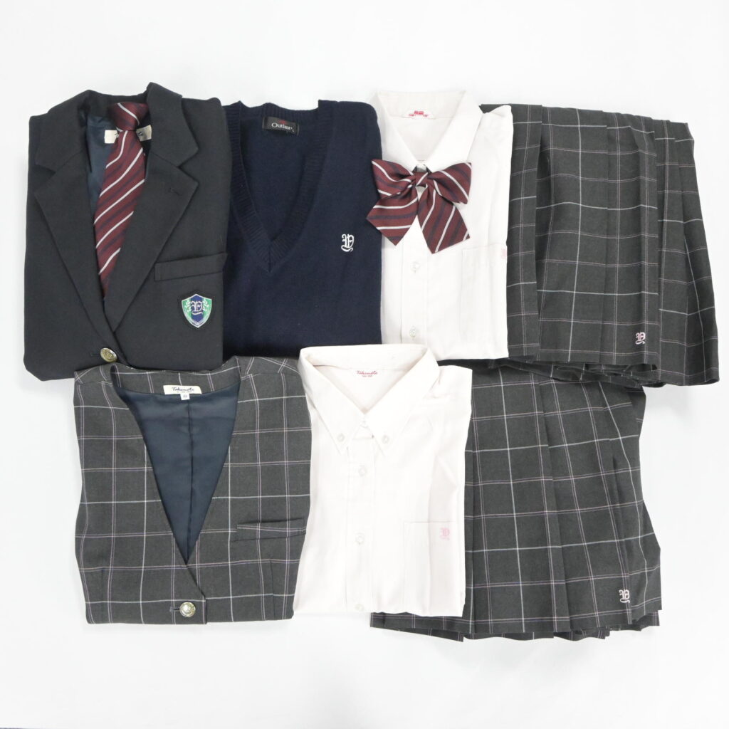 大分県私立天部高校の制服を買取いたしました アイキャッチ画像