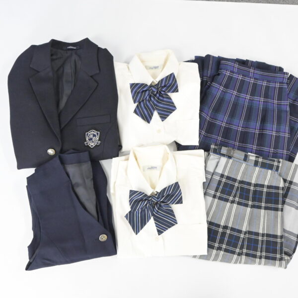 東京都私立村田女子高校の制服を買取いたしました