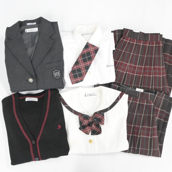 愛知県私立清林館高校の制服を買取いたしました