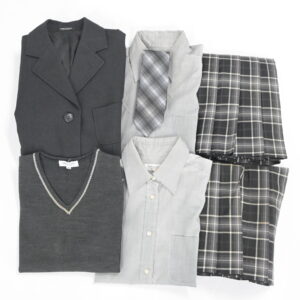 兵庫県私立神戸龍谷高校の制服を買取いたしました アイキャッチ画像