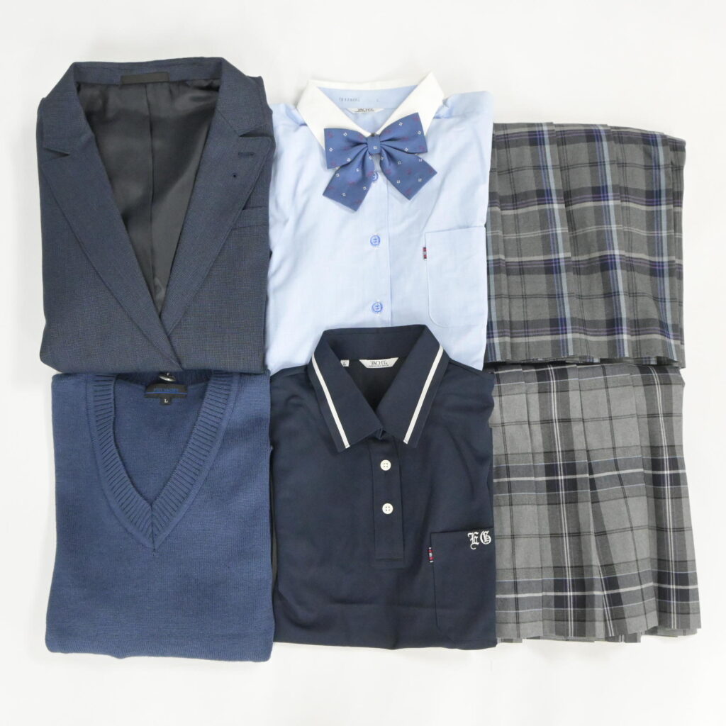 大阪府私立英真学園高校の制服を買取いたしました アイキャッチ画像