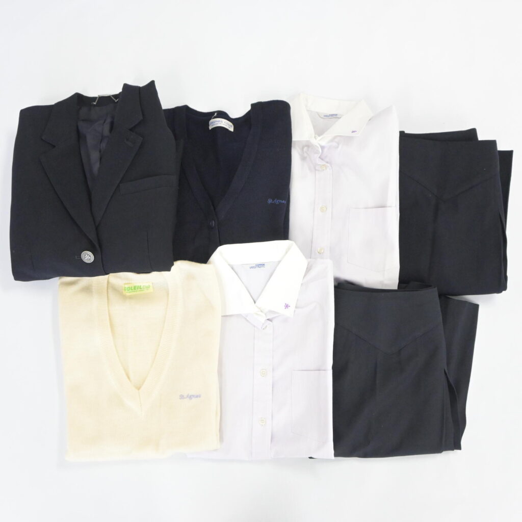 京都府私立平安女学院高校の制服を買取いたしました アイキャッチ画像
