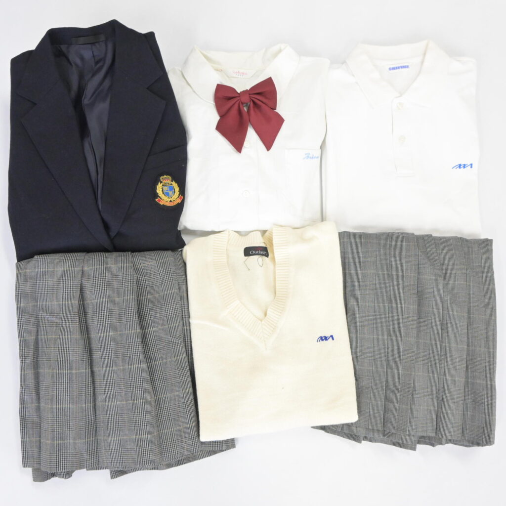 兵庫県立西宮南高校の制服を買取いたしました アイキャッチ画像