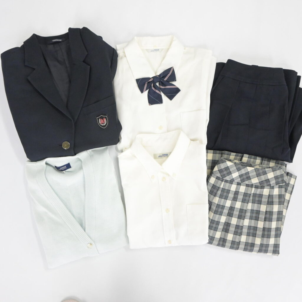 東京都私立日本大学豊山女子高校の制服を買取いたしました アイキャッチ画像