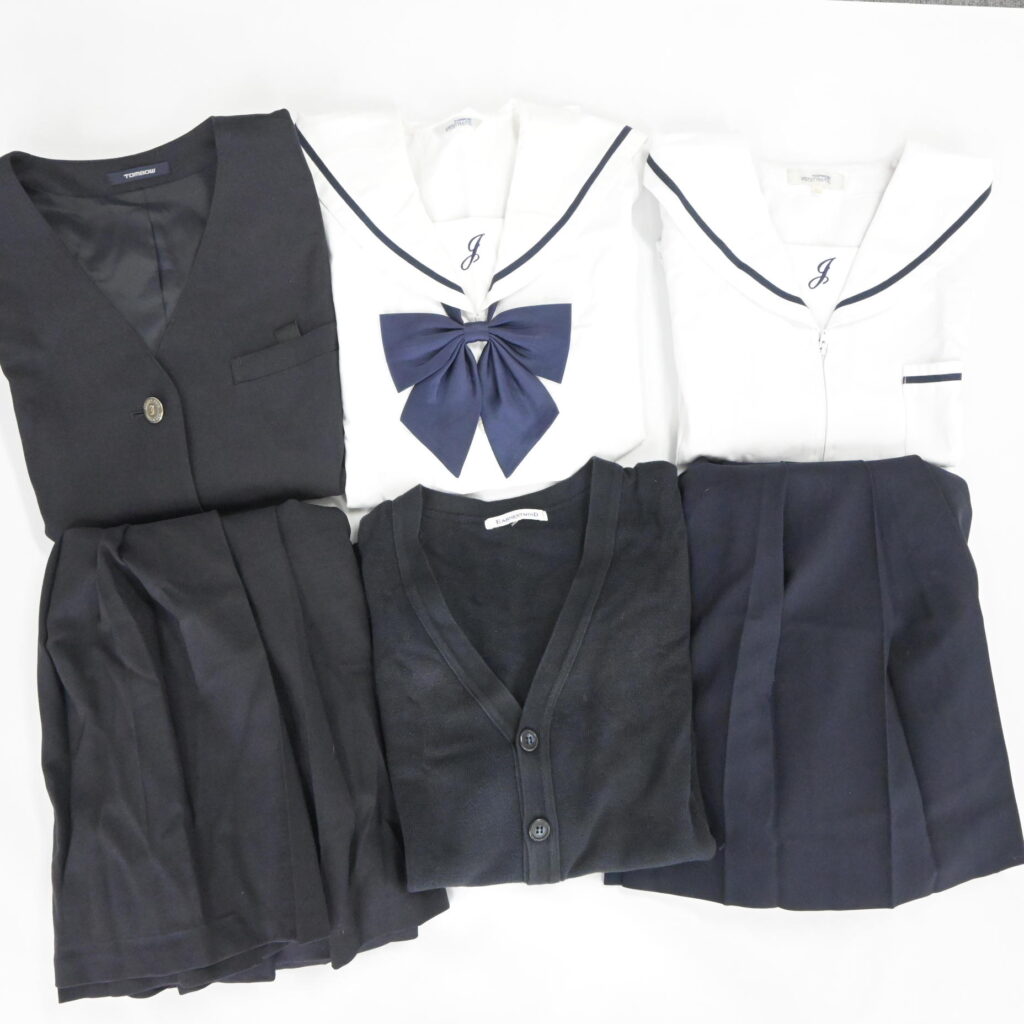 福岡県私立福岡工業大学附属城東高校の制服を買取いたしました アイキャッチ画像