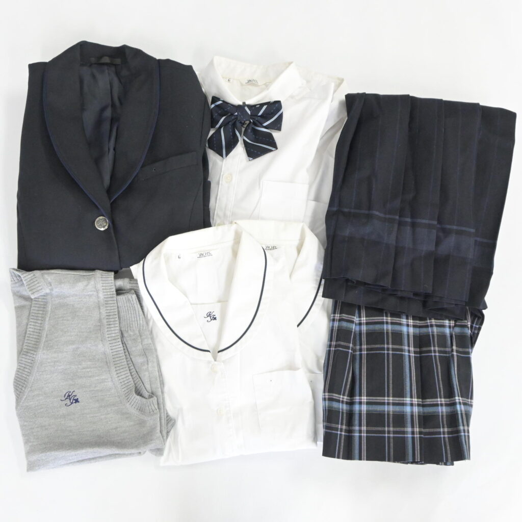 鹿児島県立鹿屋女子高校の制服を買取いたしました アイキャッチ画像