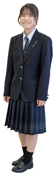 岐阜女子高等学校の冬服制服：紺色ブレザーとプリーツスカート
