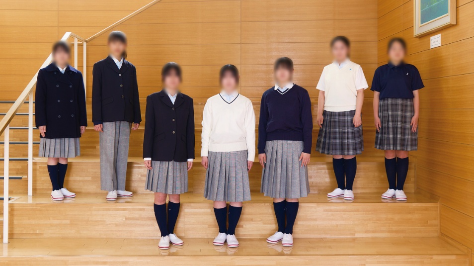 淑徳与野高等学校の制服バリエーション（夏服ポロシャツ・ベスト・冬服三つボタンブレザー・セーター・指定ピーコート・パンツスタイル）
