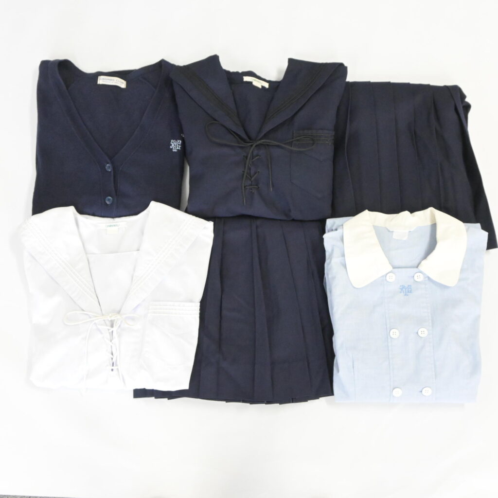 神戸山手グローバル高校（旧称：神戸山手女子高等学校）の制服を買取いたしました アイキャッチ画像