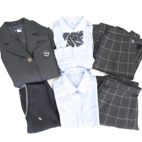 茨城県立高萩清松高校の制服を買取いたしました