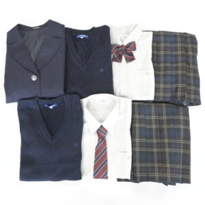 千葉県立佐倉東高校の制服を買取いたしました アイキャッチ画像