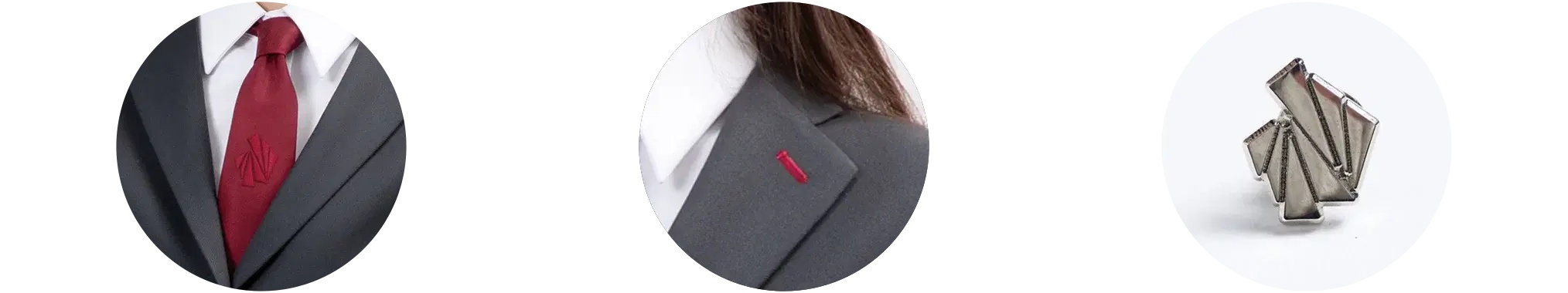 N高グループ新制服のディテール|校章刺繍入りの真紅のネクタイ・襟元の赤いワンポイント・校章バッジ