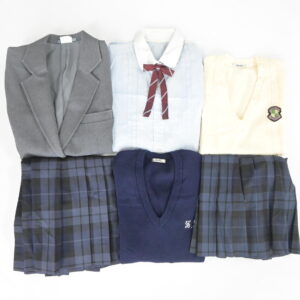 千葉県昭和学院秀英高校の制服を買取いたしました アイキャッチ画像